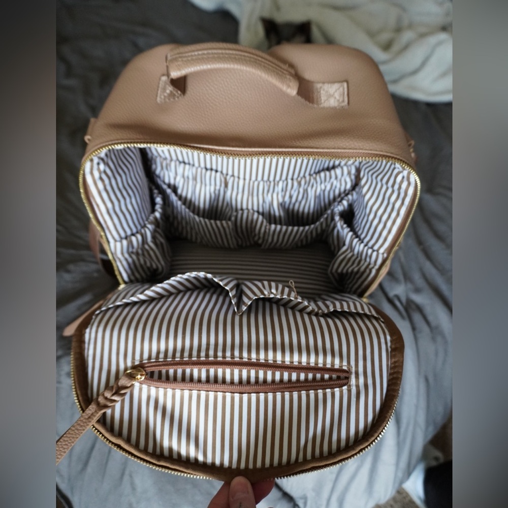 RadRev Desert Backpack - Full Size - Picture 6 of 7